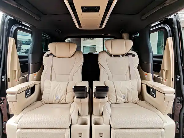 Toyota Alphard 2024