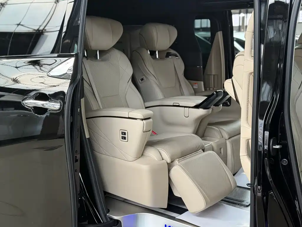 Toyota Vellfire 2024 — фото 19