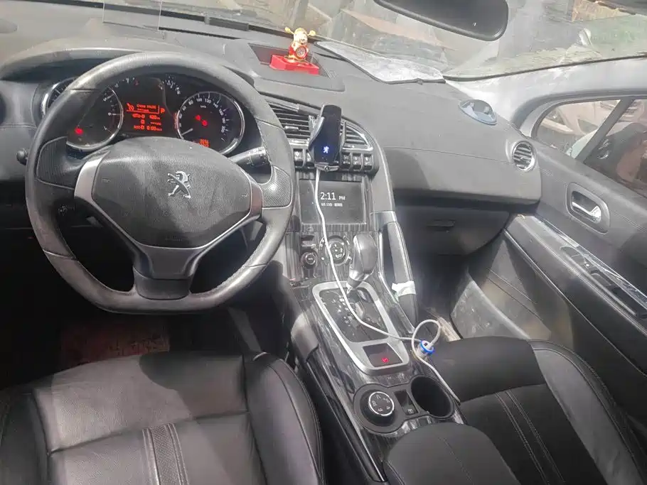 Peugeot 3008 2016 — фото 12