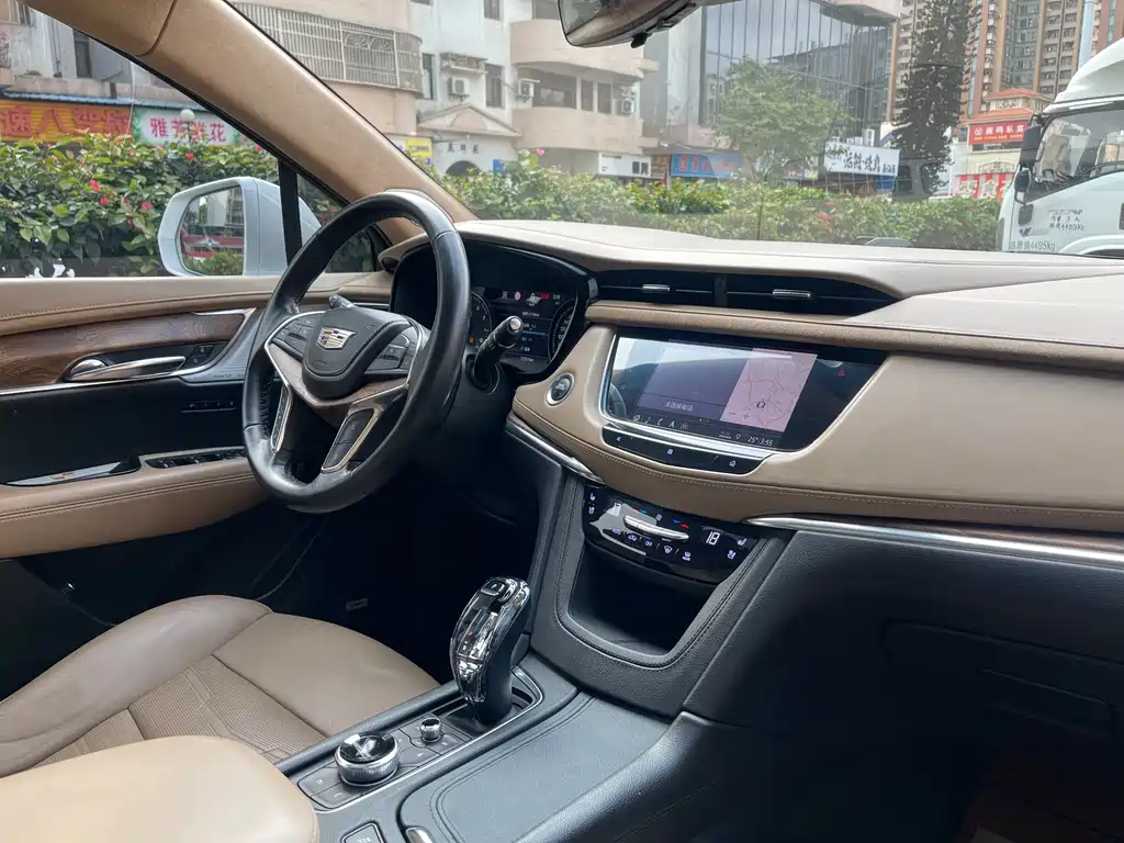 Cadillac XT5 2020 — фото 14