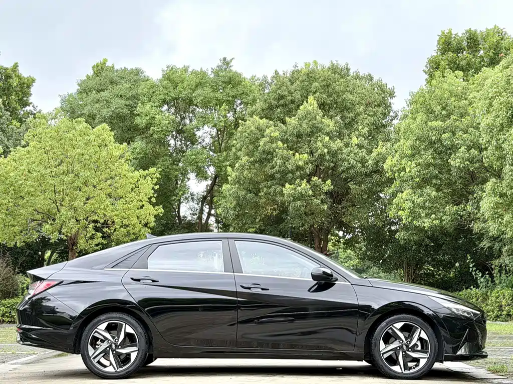 Hyundai Elantra 2020