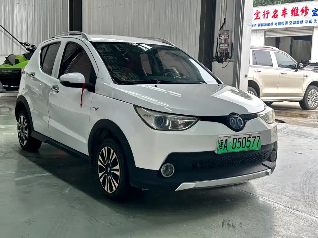 BAIC New Energy EC 2018 — фото 3