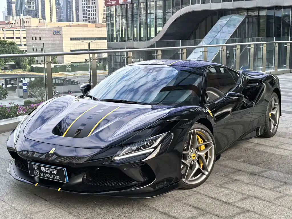 Ferrari F8 2022 — фото 1
