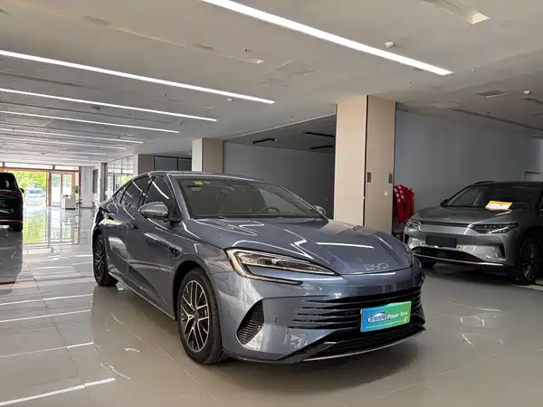 BYD Seal 07 DM-i 2025
