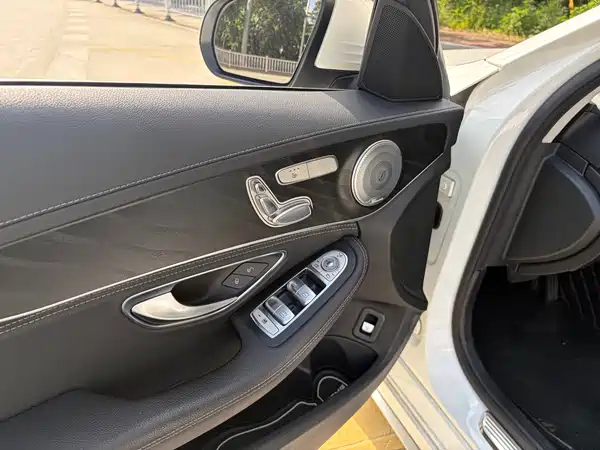 Mercedes-Benz C-Class 2017