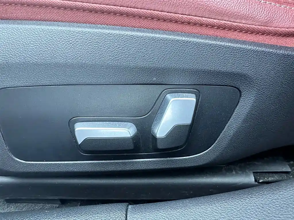 BMW 3 Series 2023 — фото 11