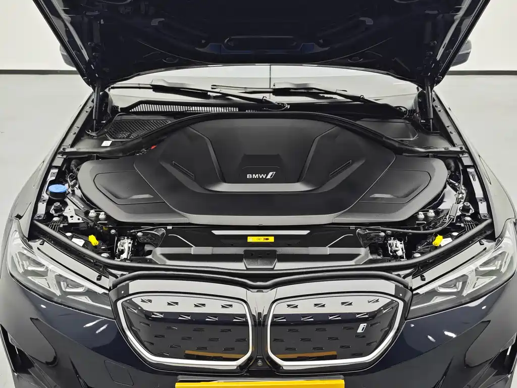 BMW i3 2024 — фото 11