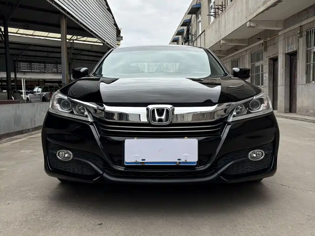 Honda Accord 2017 — фото 2