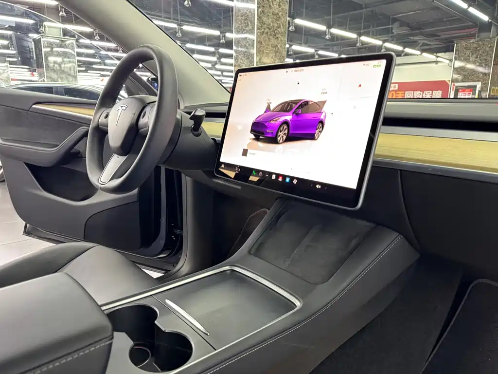 Tesla Model Y 2023 — фото 10