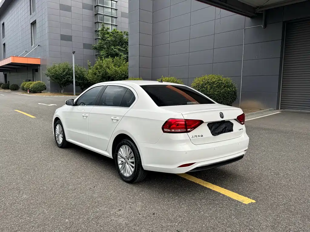 Volkswagen Lavida 2020 — фото 13