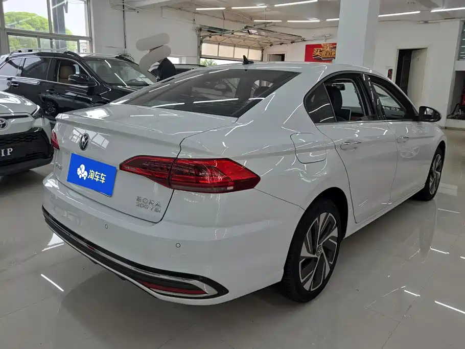 Volkswagen Bora 2023