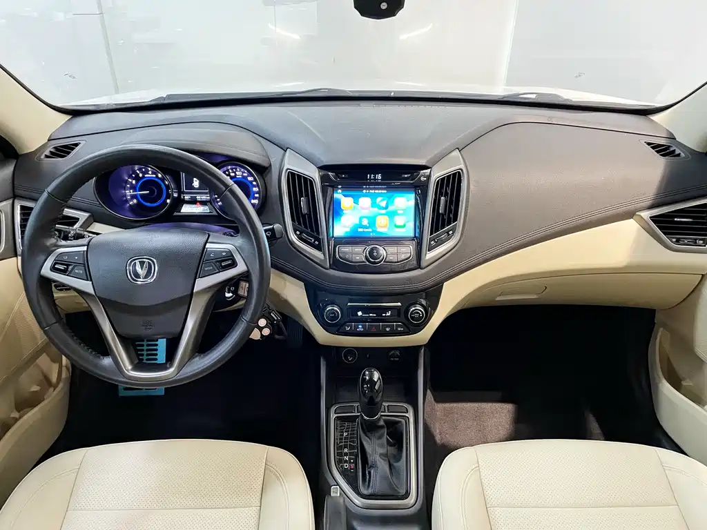 Changan Eado 2017 — фото 20