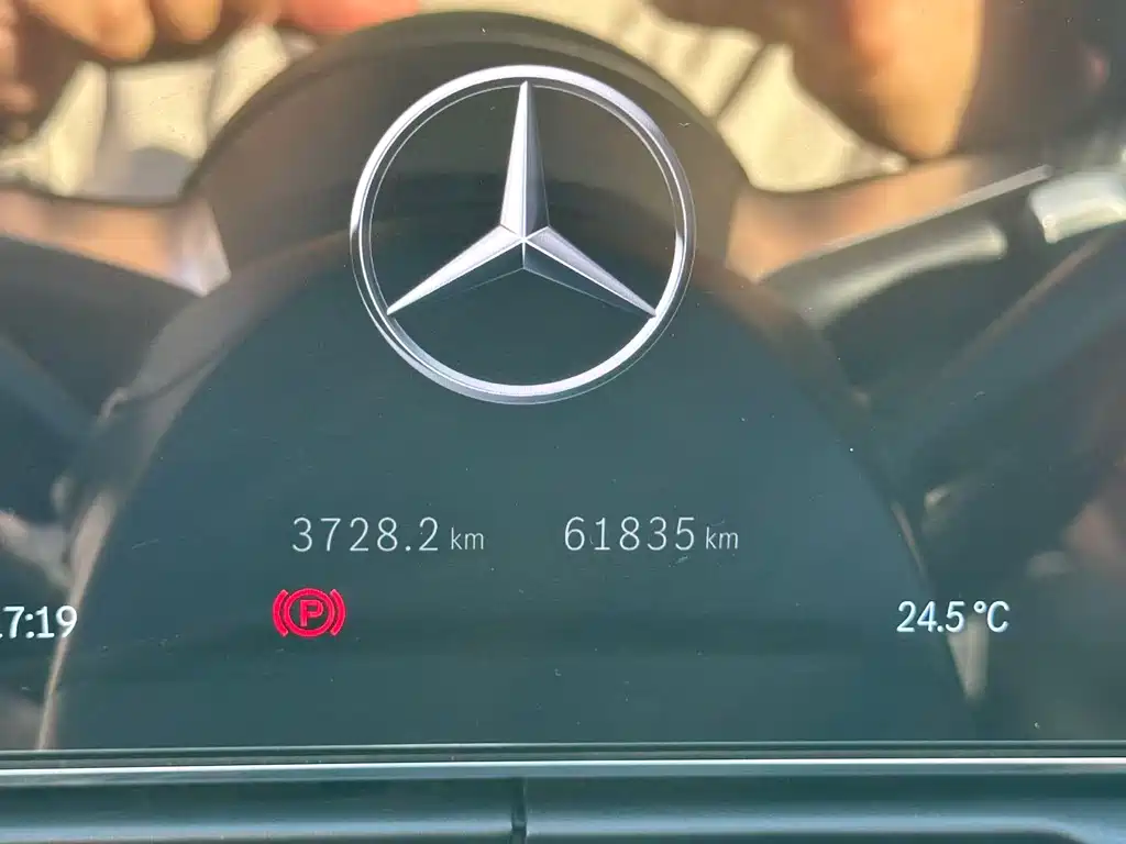 Mercedes-Benz C-Class 2022 — фото 11