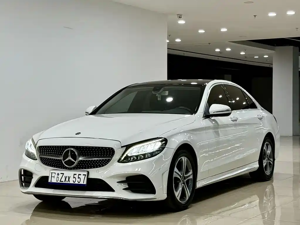 Mercedes-Benz C-Class 2018 — фото 1
