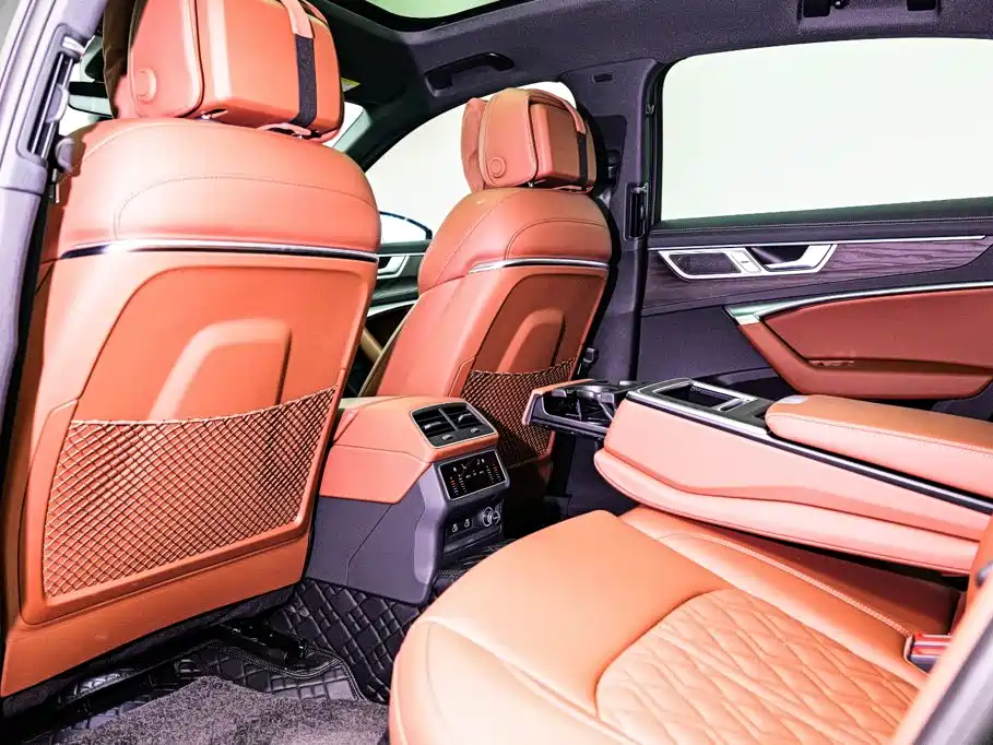 Audi A6L 2025 — фото 17