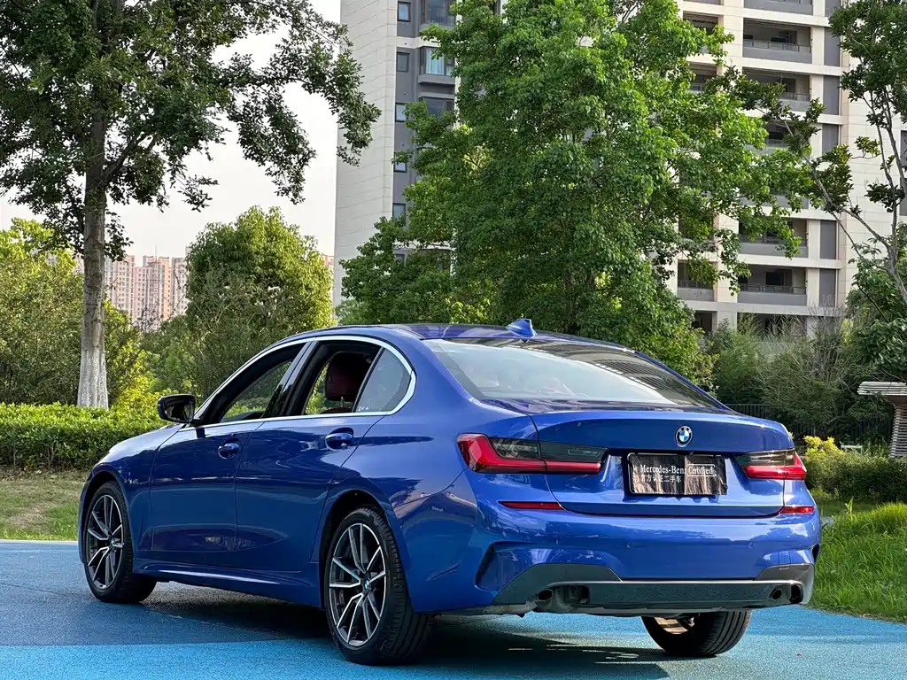 BMW 3 Series 2021 — фото 10