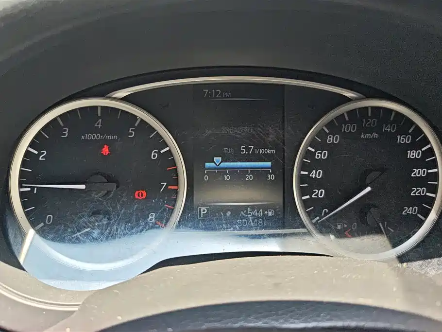 Nissan Tiida 2016 — фото 14