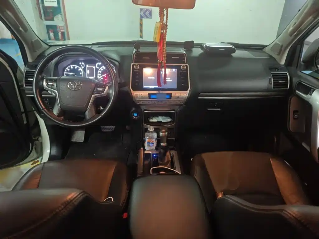 Toyota Prado 2018 — фото 13