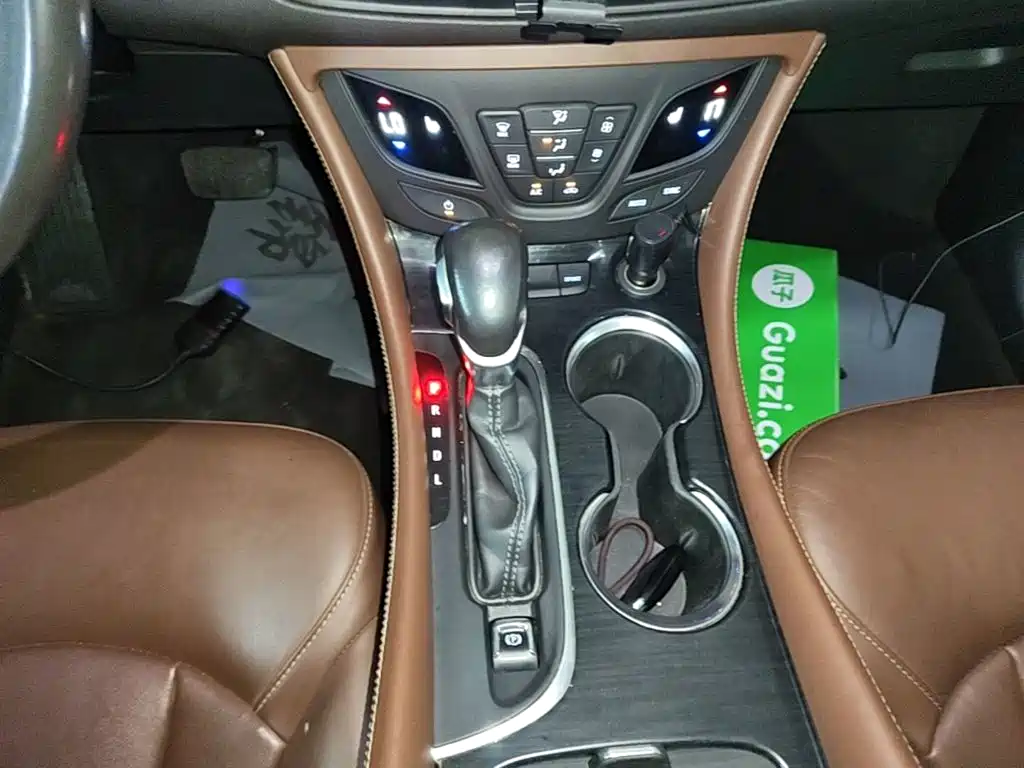 Buick Envision Plus 2018 — фото 14