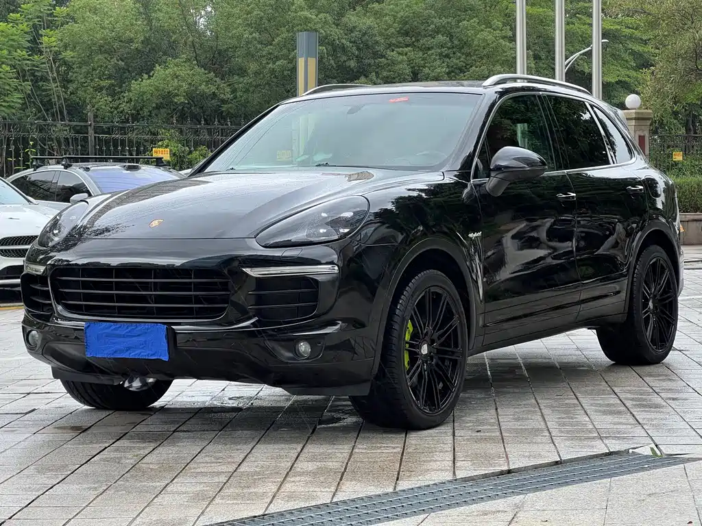 Porsche Cayenne Hybrid 2016