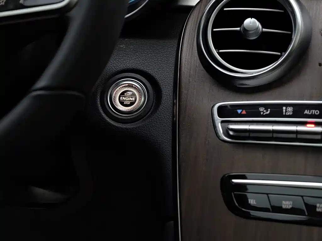 Mercedes-Benz GLC 2020 — фото 30