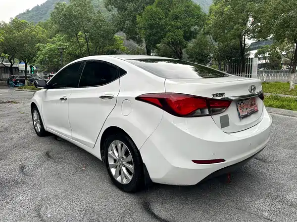 Hyundai Elantra Langdong 2017
