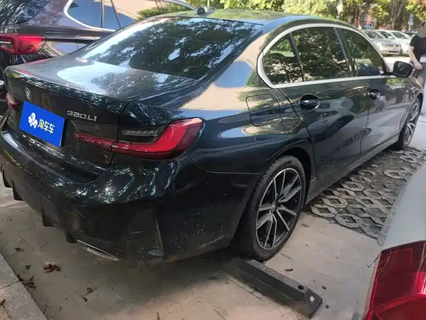 BMW 3 Series 2023