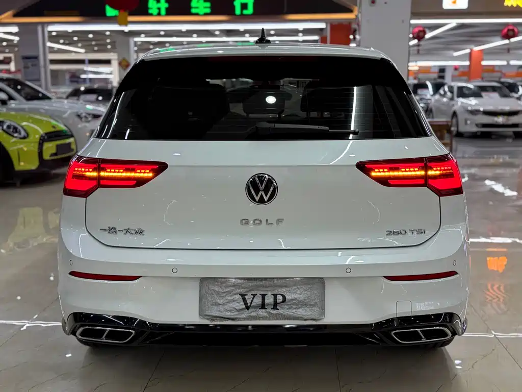 Volkswagen Golf 2023