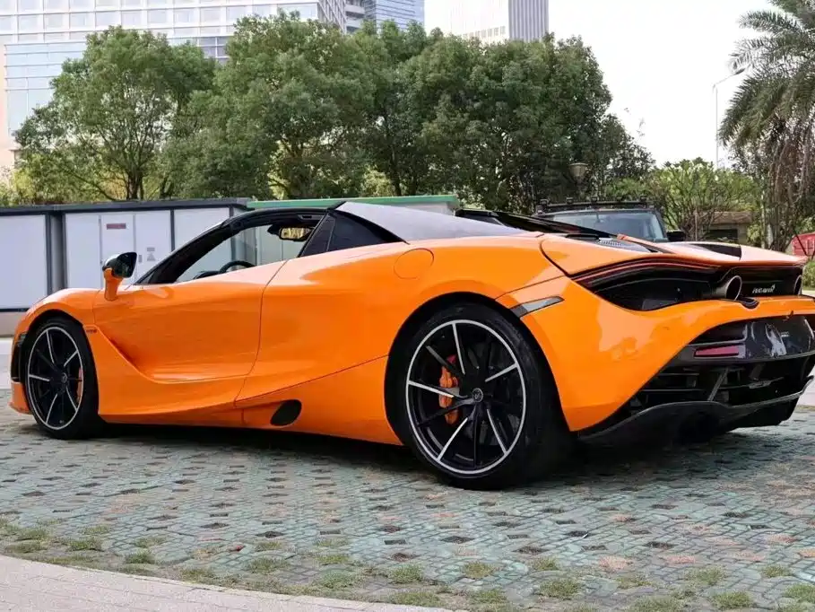 McLaren 720S 2020 — фото 7
