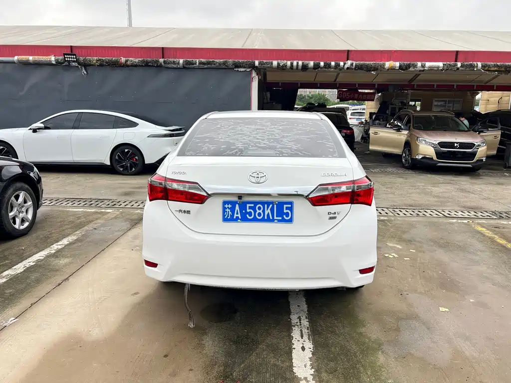 Toyota Corolla 2017 — фото 18