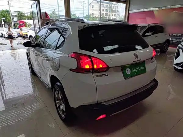 Peugeot 2008 2015