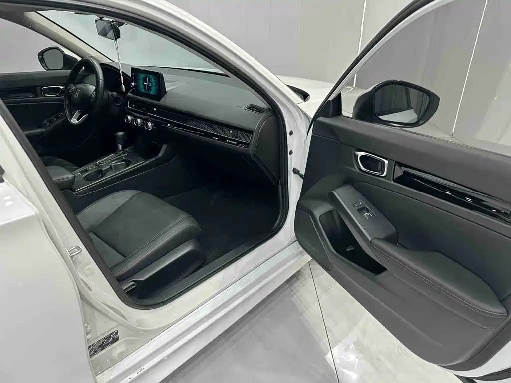 Honda Civic 2022 — фото 15
