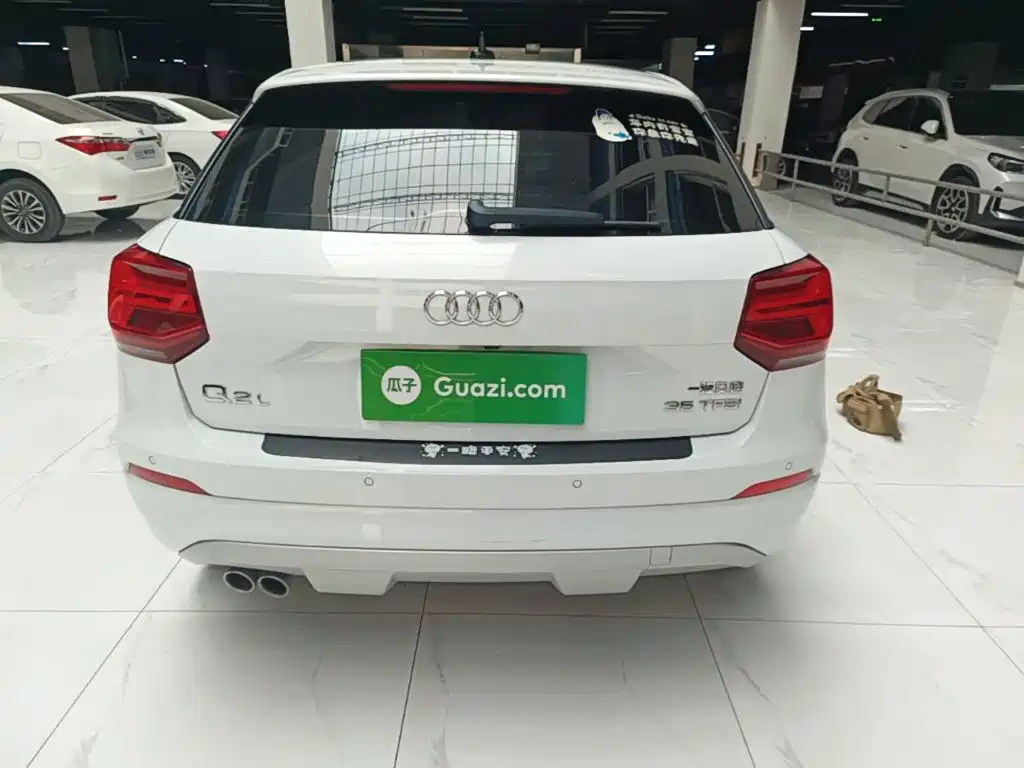 Audi Q2L 2021