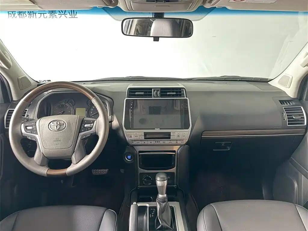 Toyota Prado 2019 — фото 6