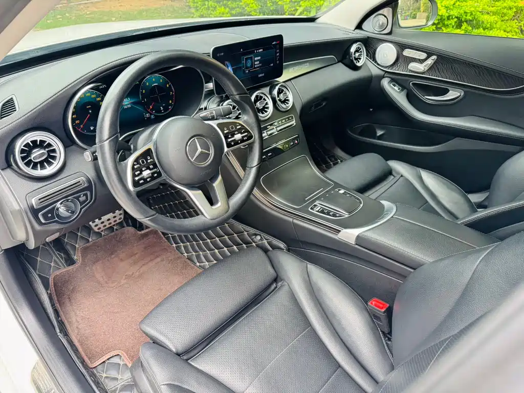 Mercedes-Benz C-Class 2019 — фото 9