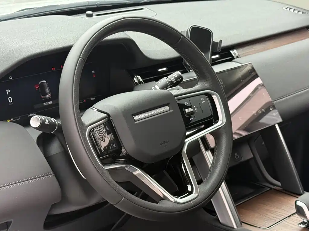 Land Rover Discovery Sport 2024 — фото 16