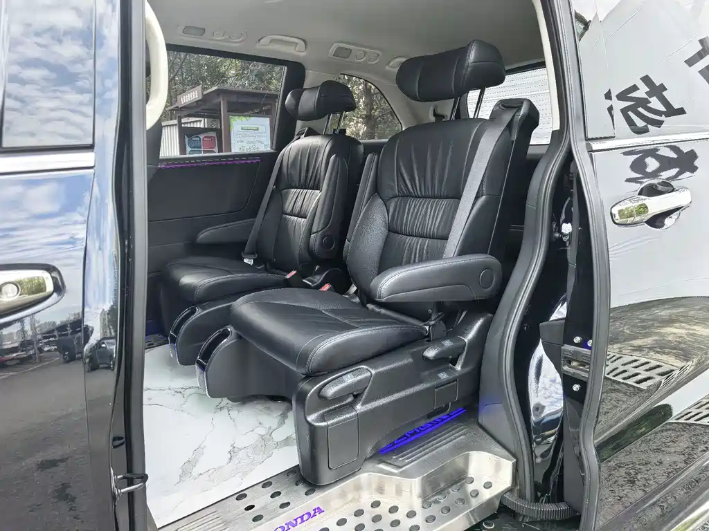 Honda Odyssey 2023 — фото 16