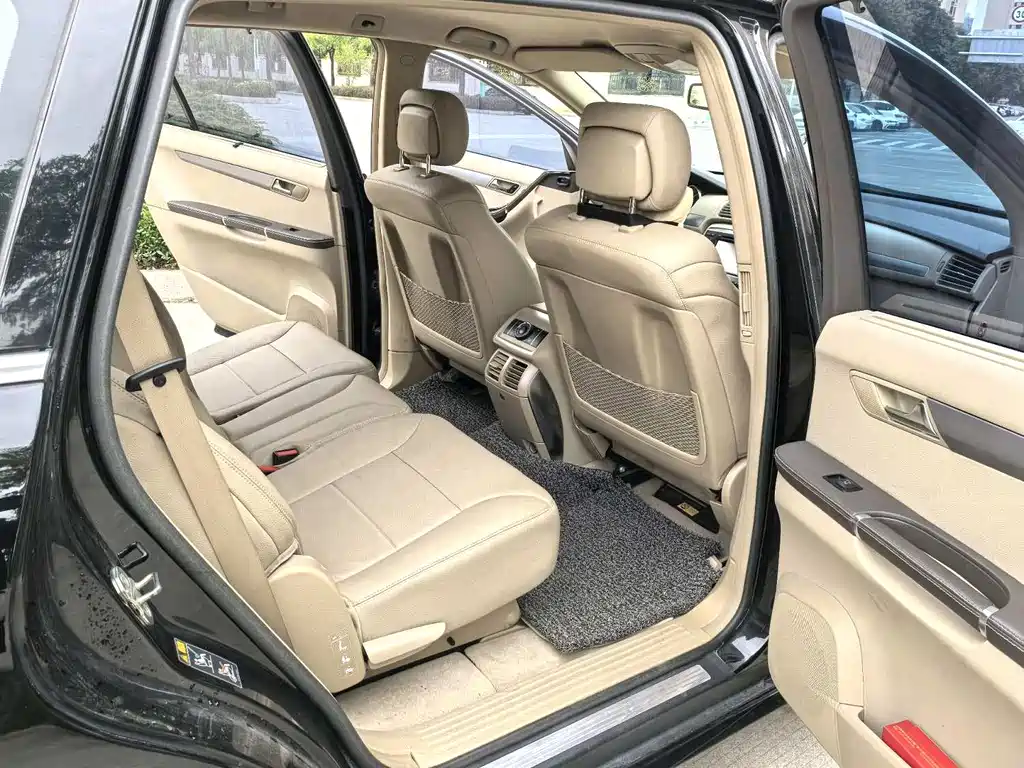 Mercedes-Benz R-Class 2011 — фото 17