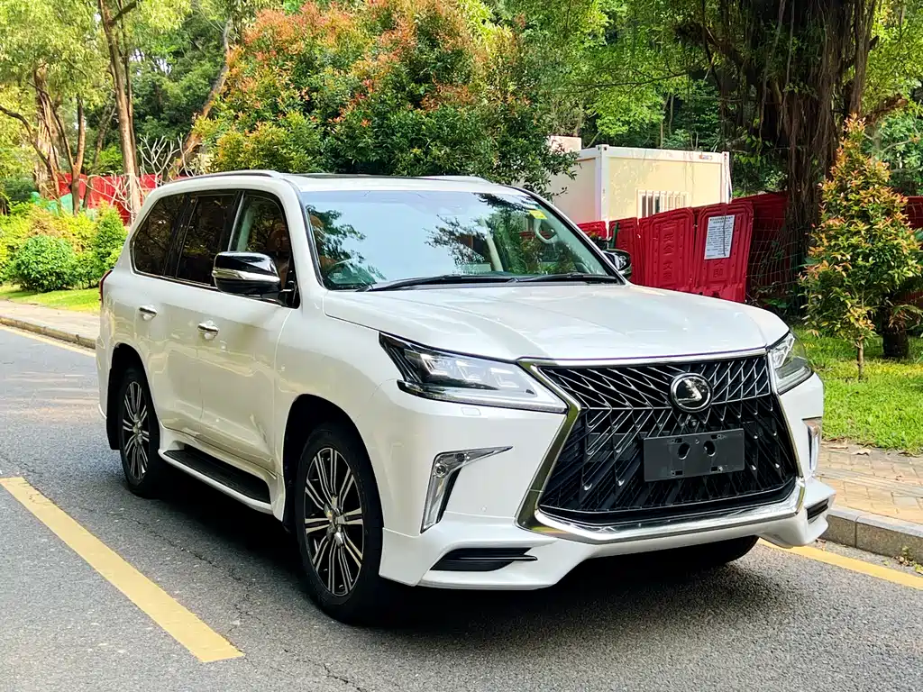 Lexus LX 2018
