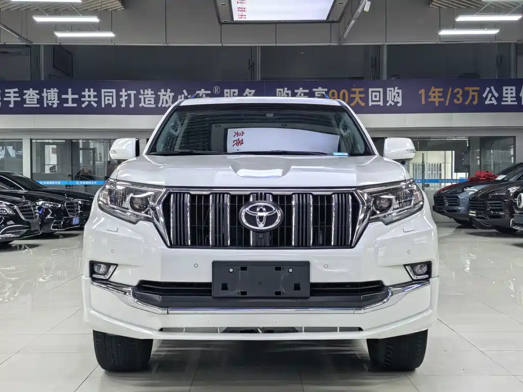 Toyota Prado 2020 — фото 2