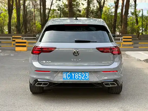 Volkswagen Golf 2022