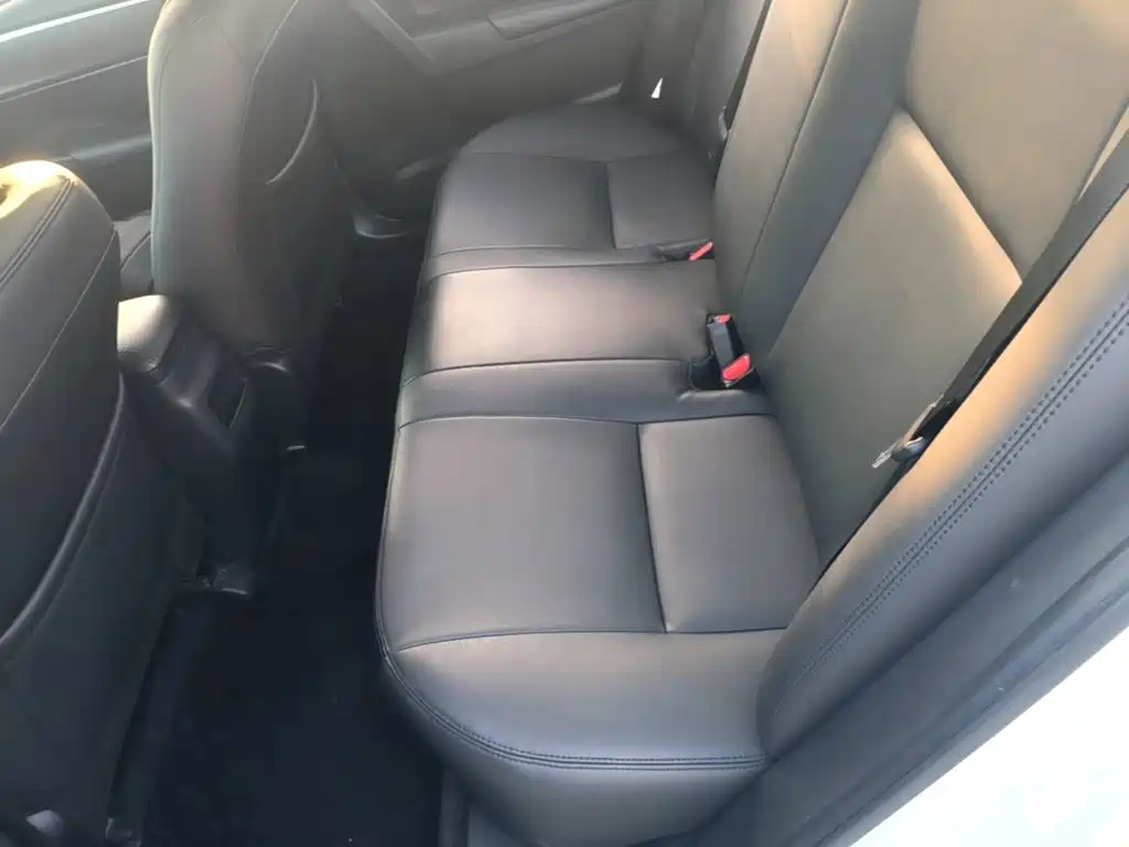 Toyota Corolla 2017 — фото 17