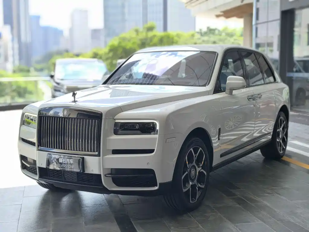 Rolls-Royce Cullinan 2021 — фото 1