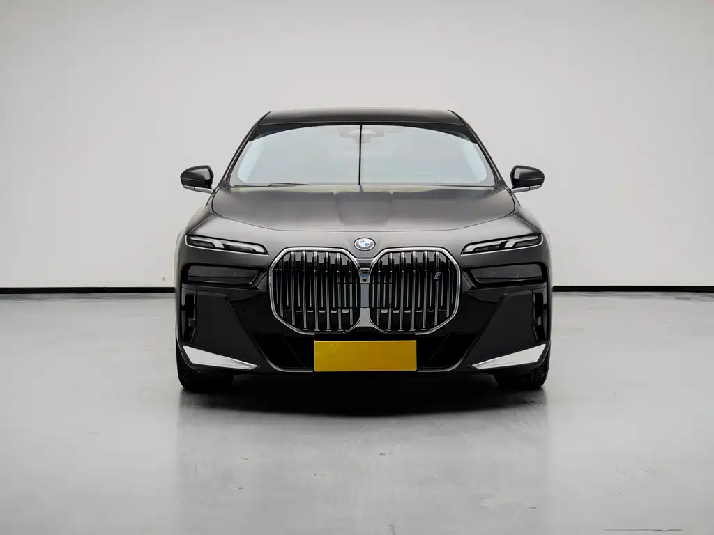 BMW i7 2023