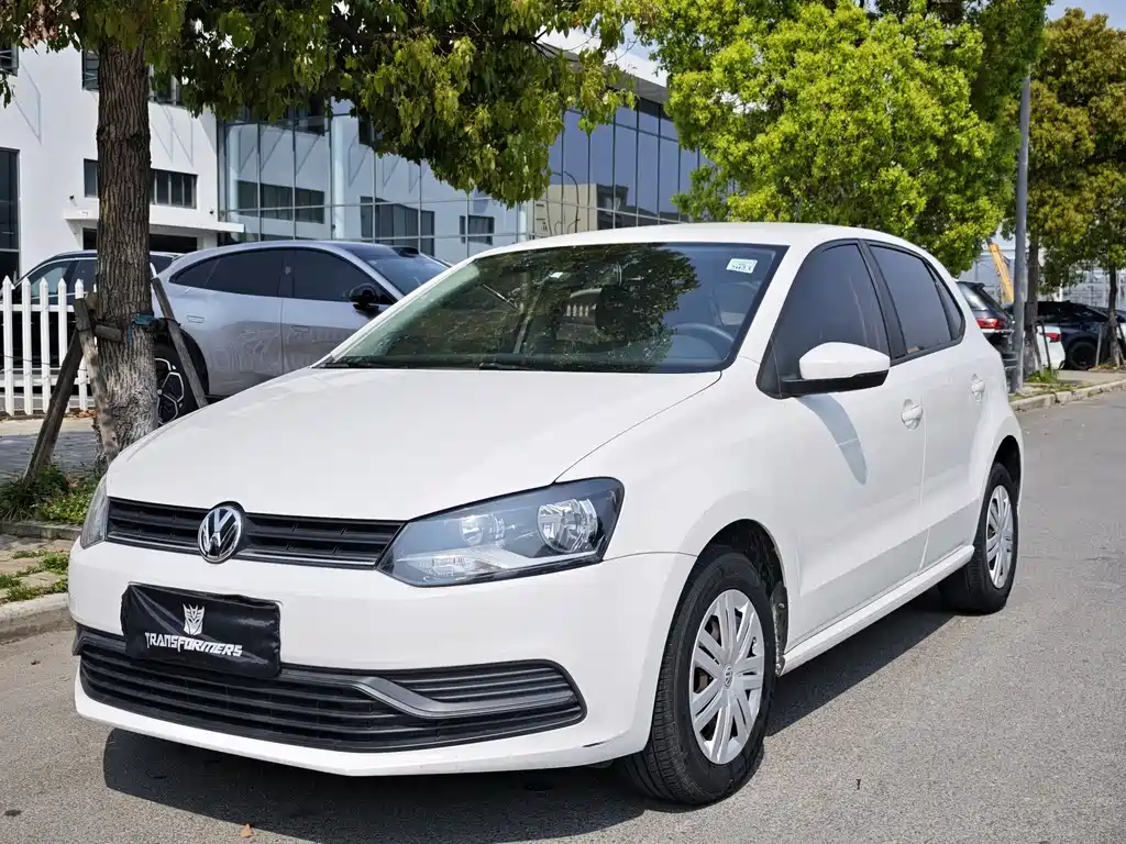Volkswagen Polo 2017 — фото 1