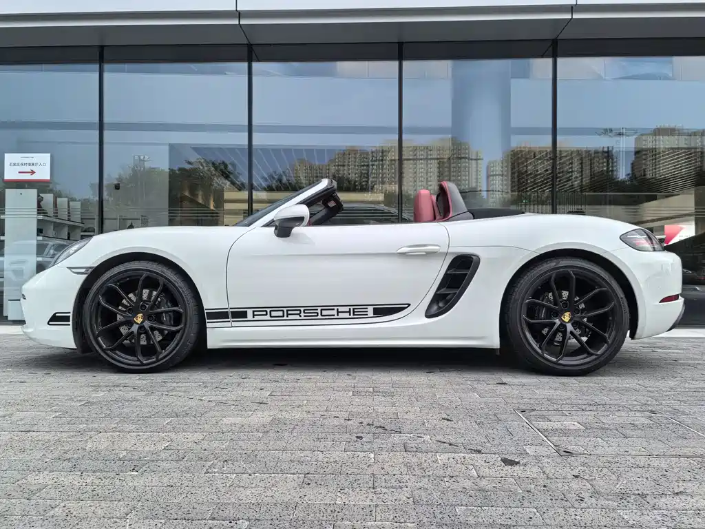 Porsche 718 2026 — фото 14