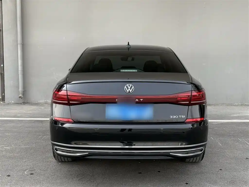 Volkswagen Passat 2022 — фото 23