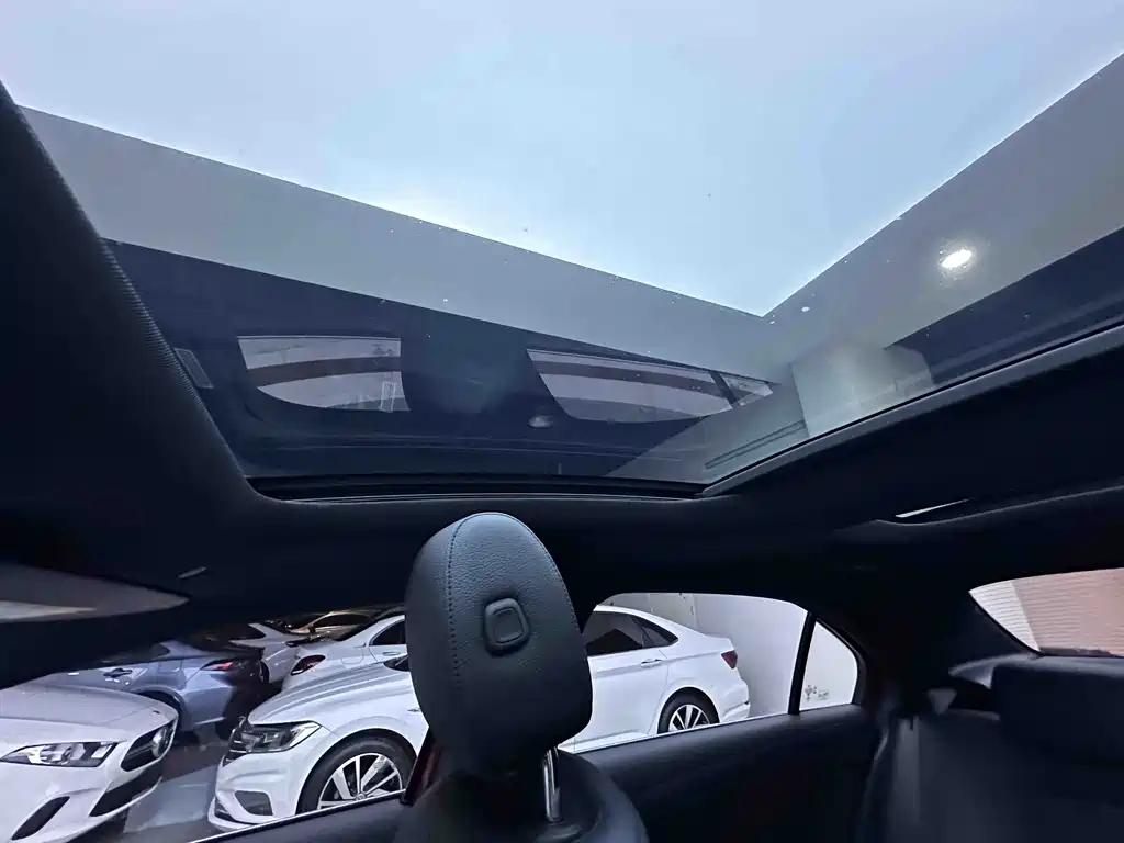 Mercedes-Benz A-Class 2022 — фото 16