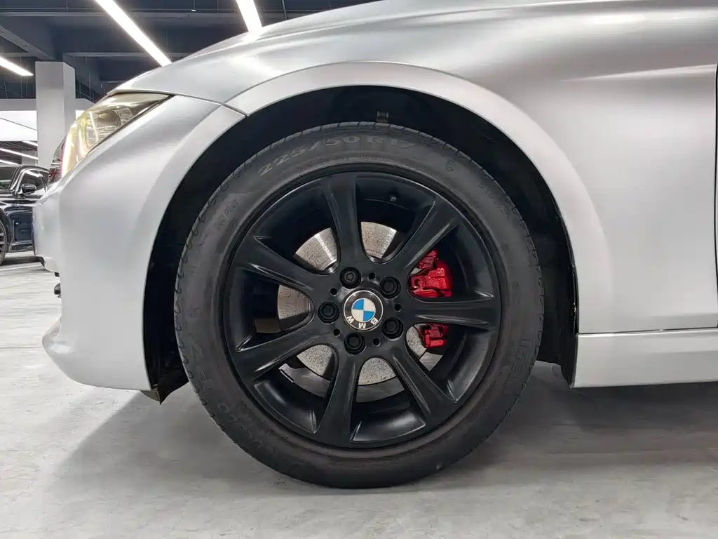 BMW 3 Series 2015 — фото 19