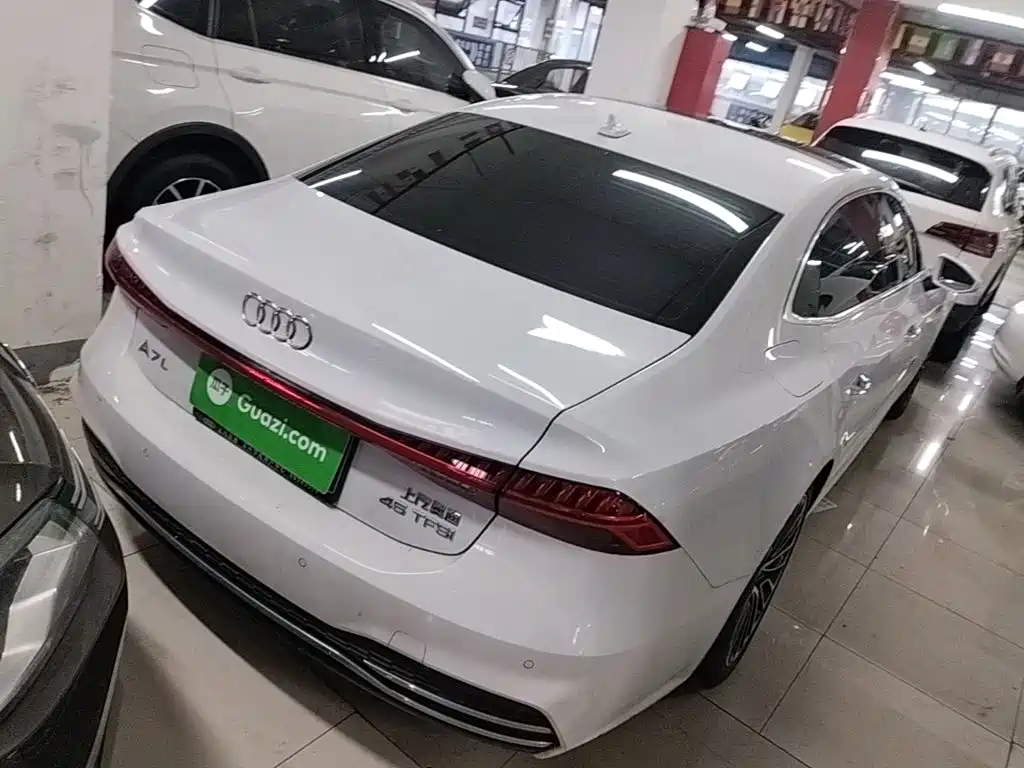 Audi A7L 2025 — фото 7